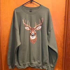 Gildan Olive Deer Graphic Men's Crewneck Sweater